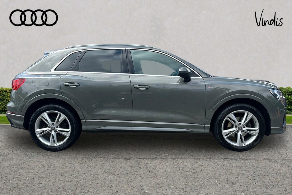 Audi Q3 Audi Q3 S Line 35 Tfsi 150 Ps 6-Speed AU69OGV Grey #4
