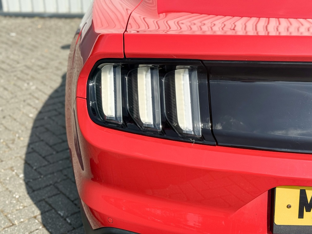 Ford Mustang Mustang Gt White #30