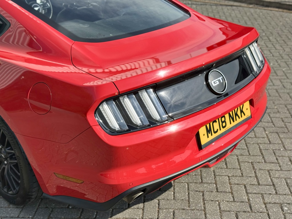 Ford Mustang Mustang Gt White #33