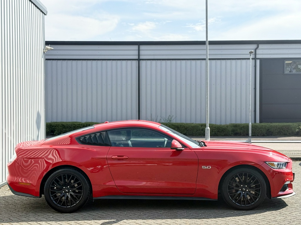 Ford Mustang Mustang Gt White #9