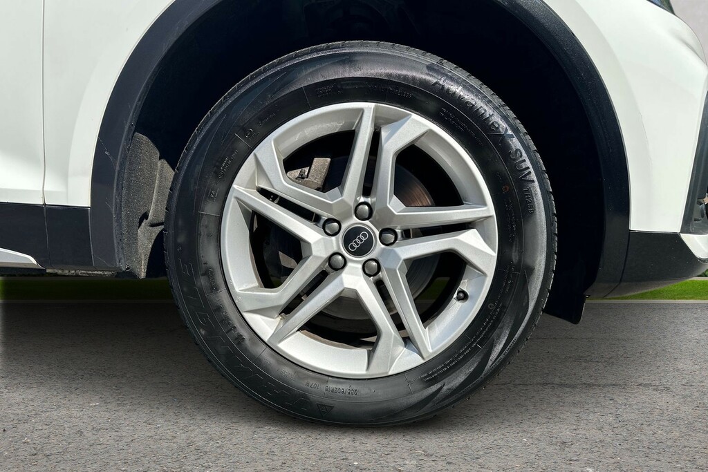 Audi Q5 Audi Q5 Sport 40 Tdi Quattro S-a White #5