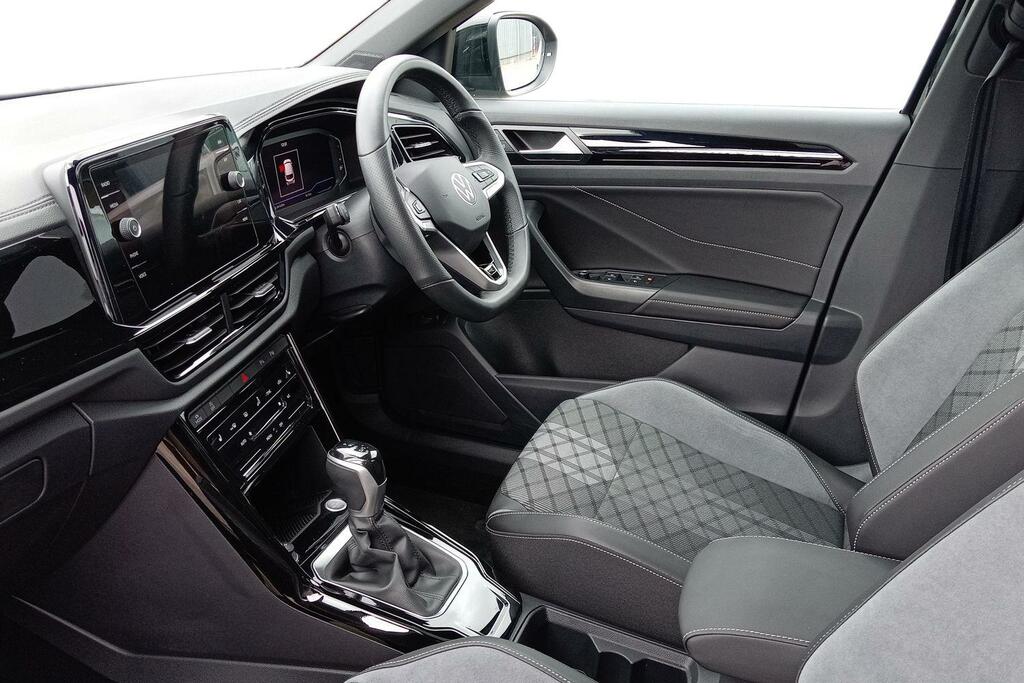 Volkswagen T-Roc Volkswagen T-roc Black Edition Plus 1.5 Tsi 150Ps KM75DHX Black #2