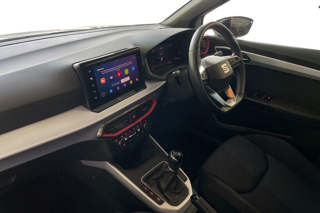 Seat Arona Seat Arona Fr 1.0 Tsi 110 6-Speed YG23ZHN White #2