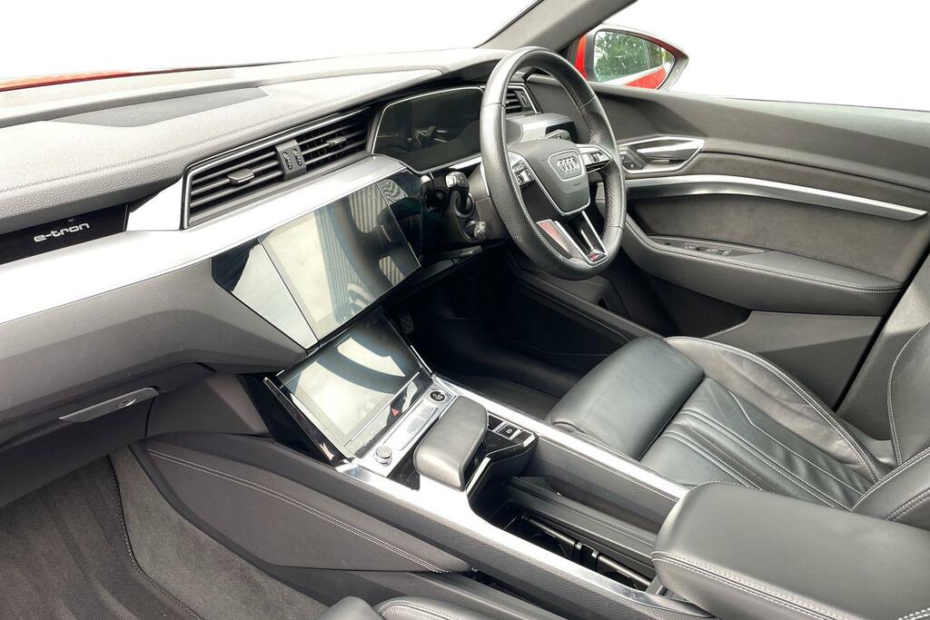 Audi E-tron Audi E-tron Sportback S Line 55 Quattro 300,00 Kw Red #2