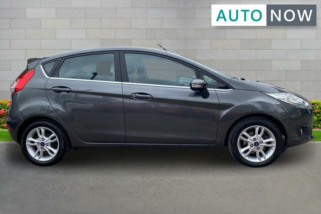 Ford Fiesta 1.6 T White #4