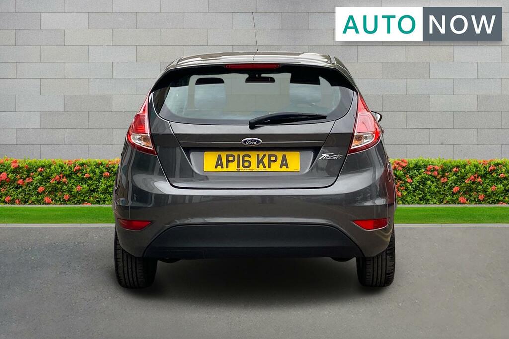 Ford Fiesta 1.6 T White #7