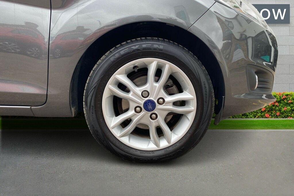Ford Fiesta 1.6 T White #5