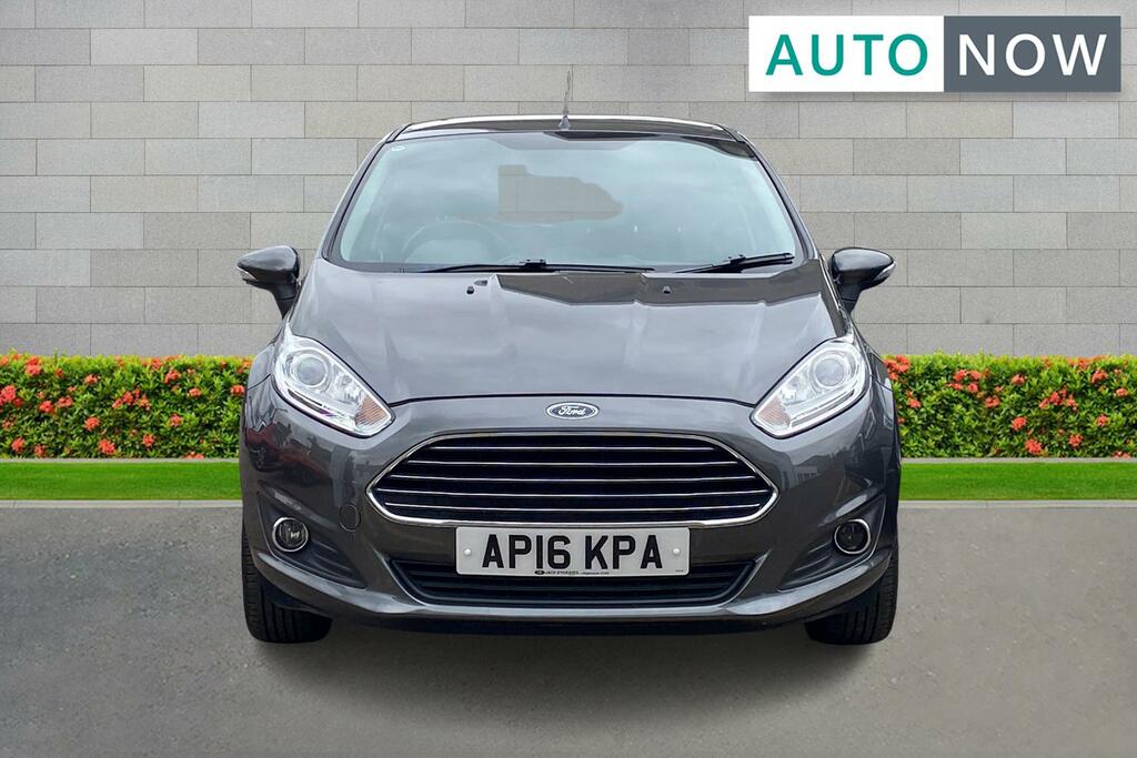 Ford Fiesta 1.6 T White #8