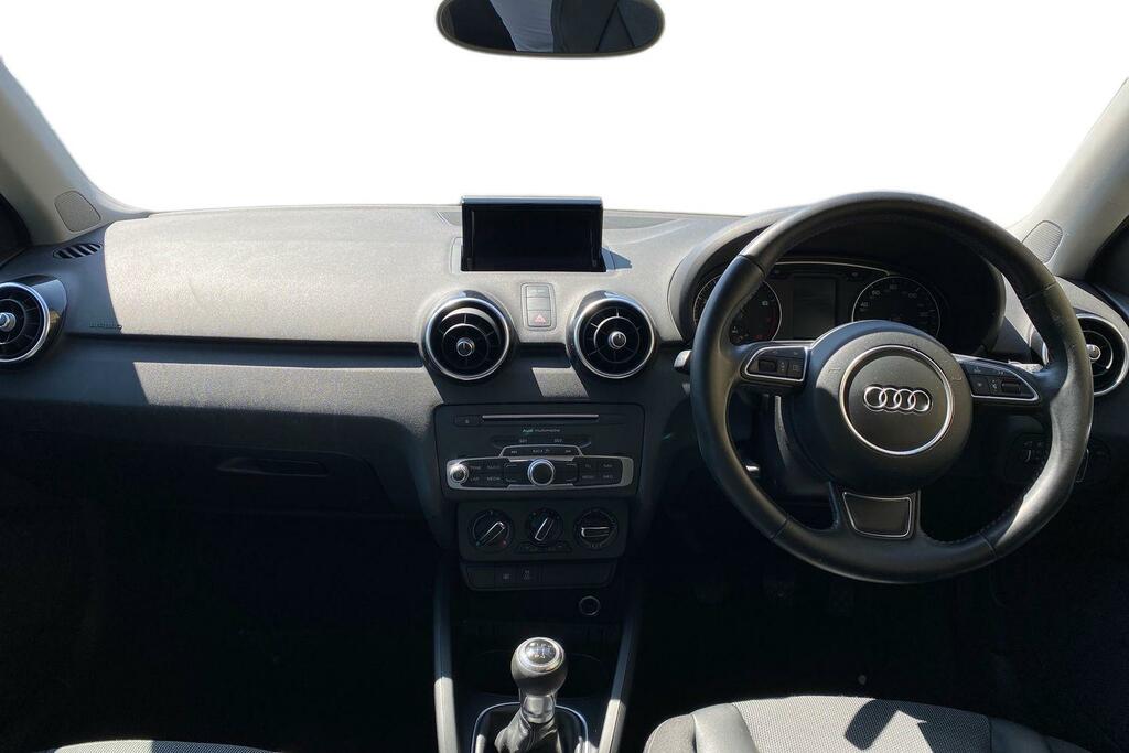 Audi A1 Sportback Tdi Sport Red #15