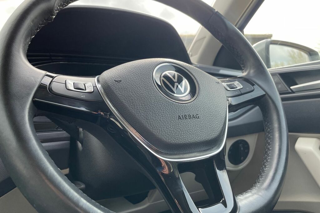Volkswagen Polo Hatchback Black #59