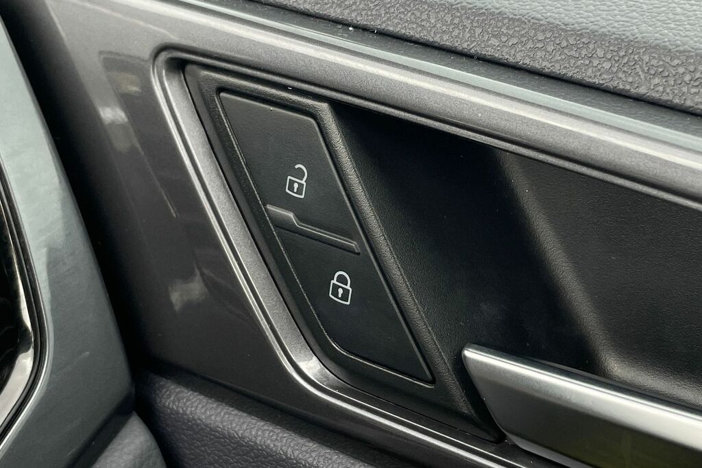 Volkswagen Polo Hatchback Black #21