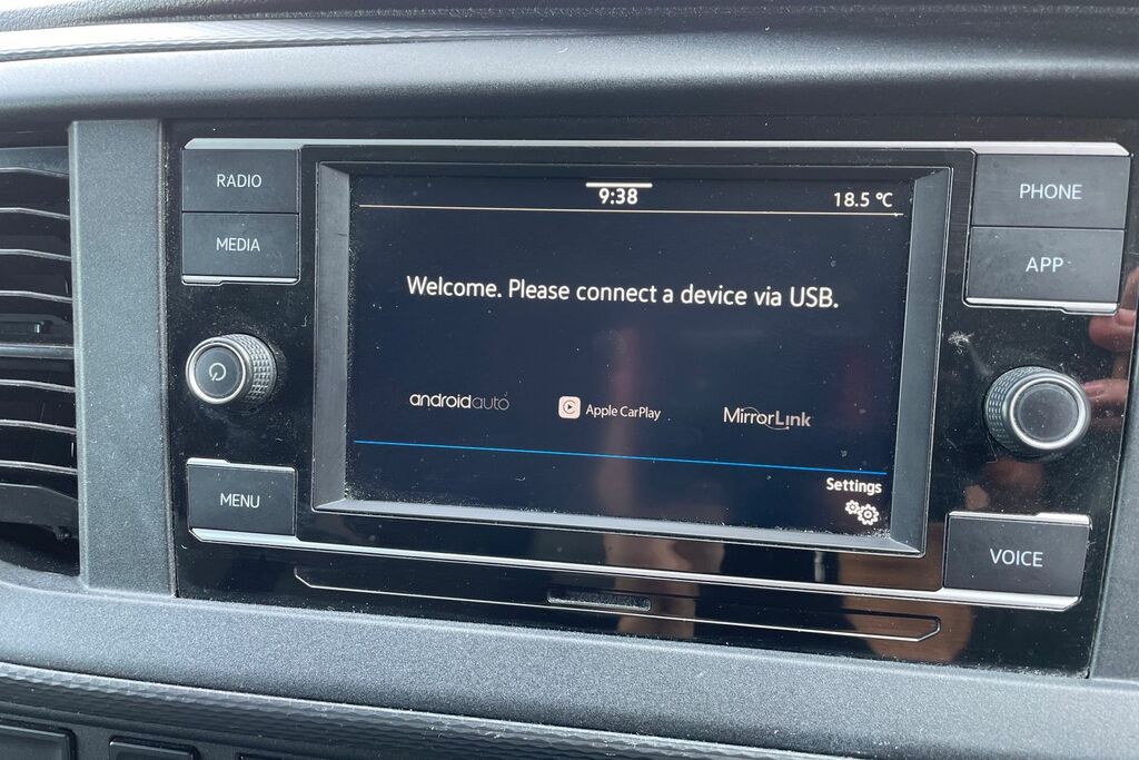 Volkswagen Transporter 2L Startline White #18