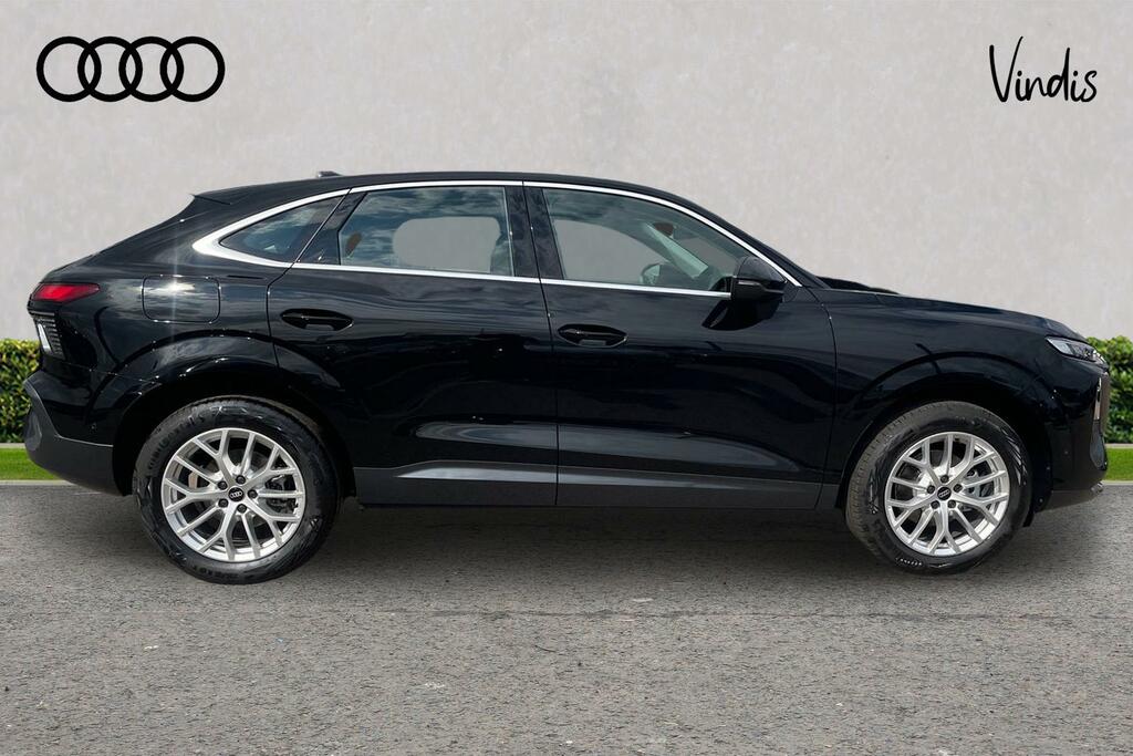 Audi Q3 Audi Q3 Sportback 1.5 Tfsi Sport S Tronic Black #4