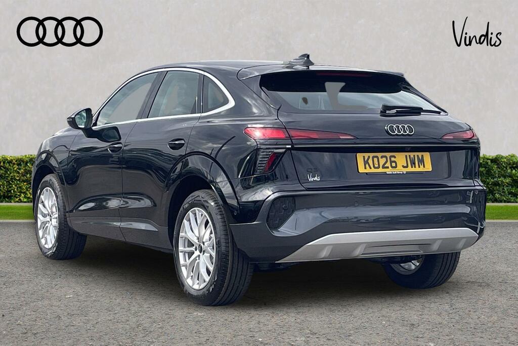 Audi Q3 Audi Q3 Sportback 1.5 Tfsi Sport S Tronic Black #3