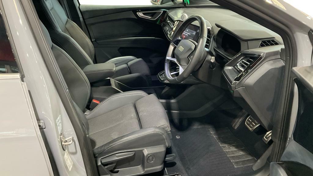 Audi Q4 E Tron Audi Q4 E-tron Q4 S Line 40 E-tron 150,00 Kw Grey #6