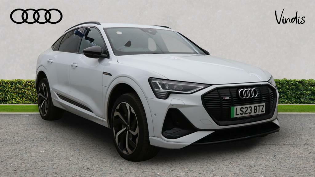 Audi E-tron Audi E-tron Sportback Black Edition 55 Quattro 300 White