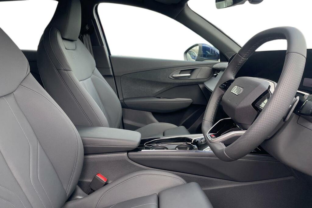 Audi Q3 Edition 1 E-hybrid 272 Ps S Tronic Grey #14