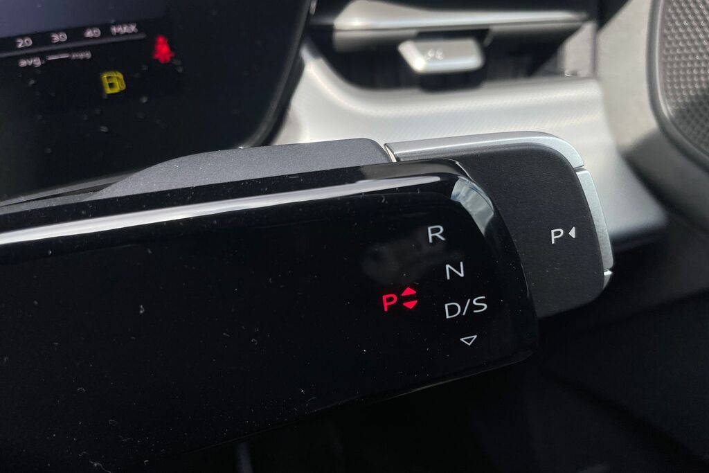 Audi Q3 Edition 1 E-hybrid 272 Ps S Tronic Grey #25