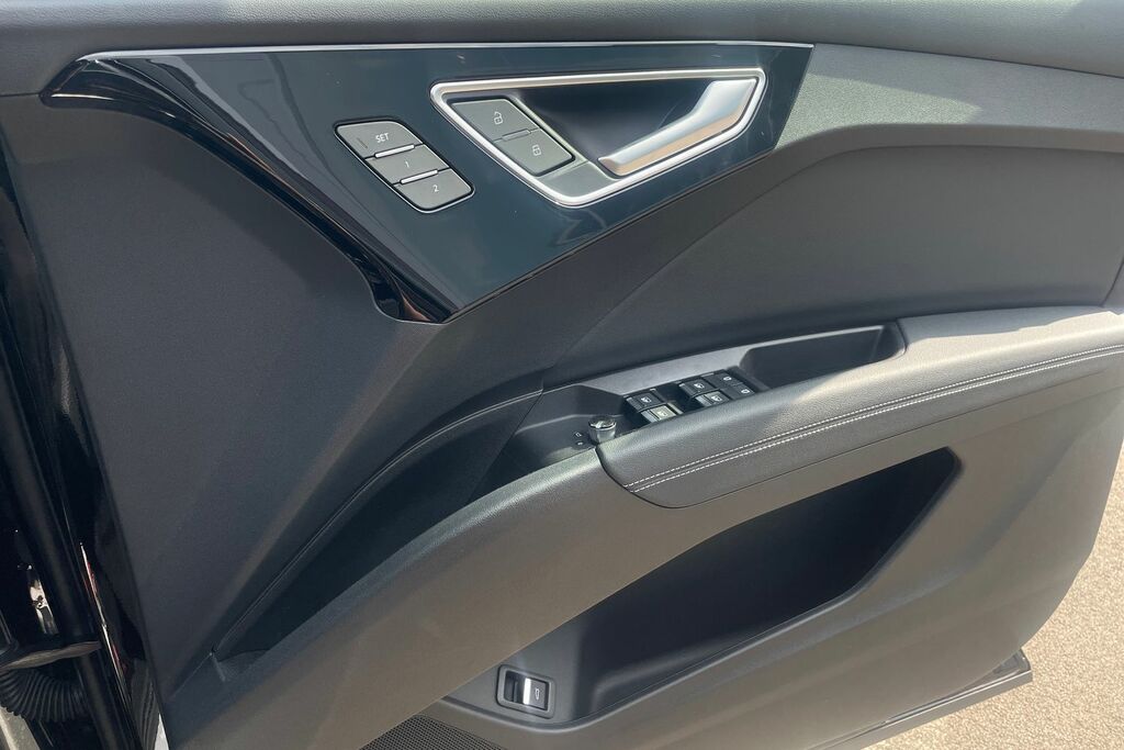 Audi Q4 E Tron 45 Black Edition Suv Quattro 82K Black #23