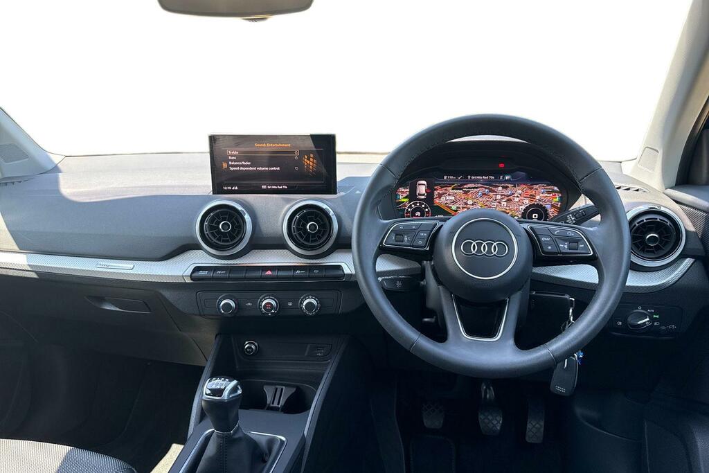 Audi Q2 Audi Q2 S Line 35 Tfsi 150 Ps 6-Speed Grey #15