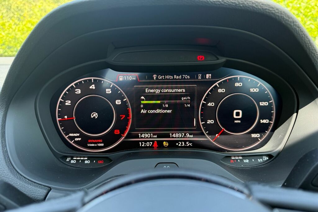 Audi Q2 Audi Q2 S Line 35 Tfsi 150 Ps 6-Speed Grey #25
