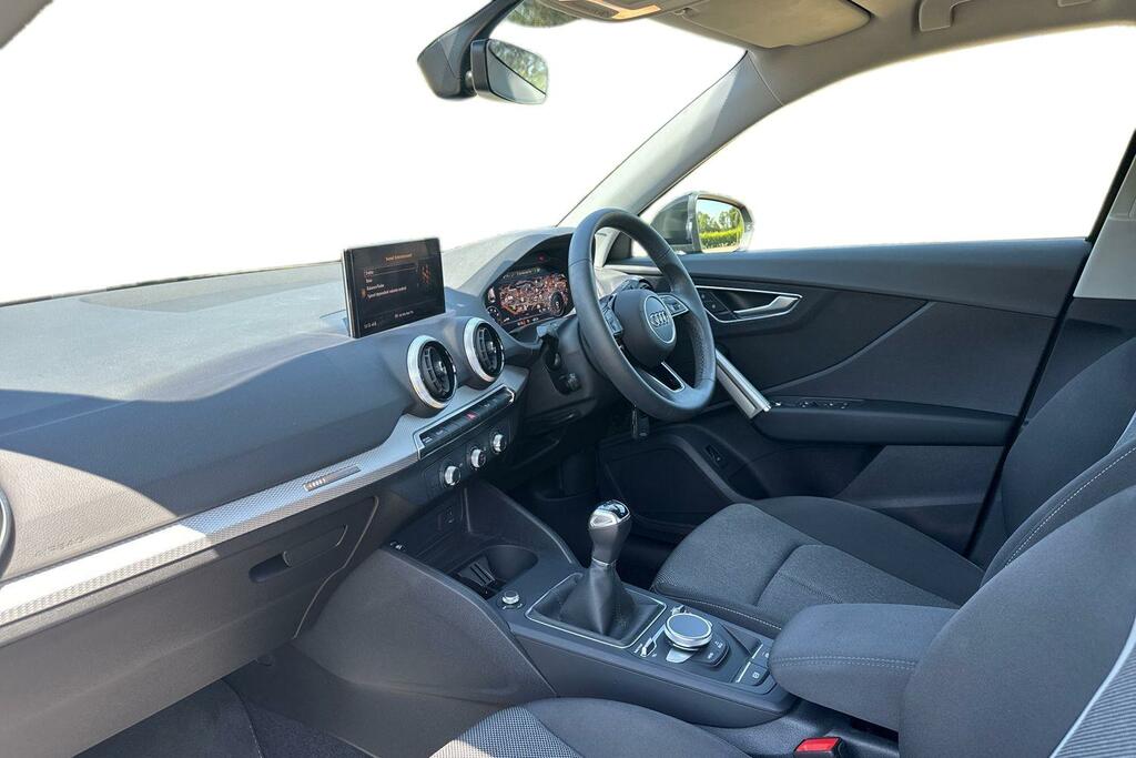 Audi Q2 Audi Q2 Sport 30 Tfsi 110 Ps 6-Speed Black #2