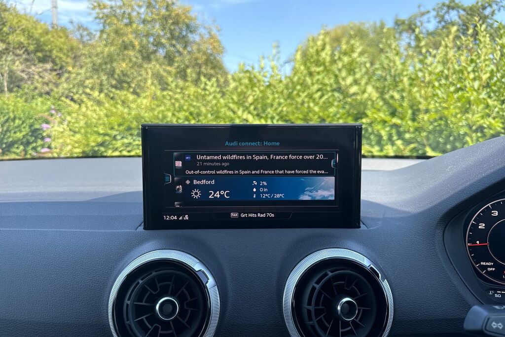 Audi Q2 Audi Q2 S Line 35 Tfsi 150 Ps 6-Speed Grey #20