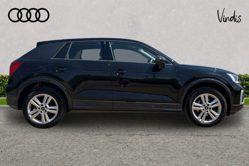 Audi Q2 Audi Q2 Sport 30 Tfsi 110 Ps 6-Speed Black #4