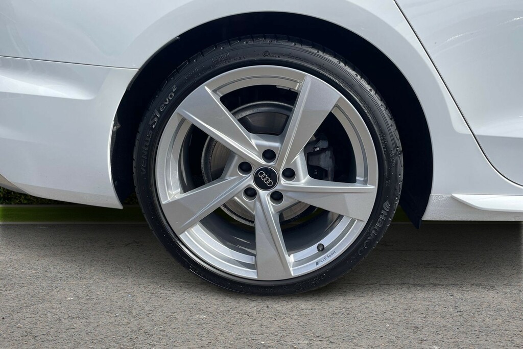 Audi A4 Avant Audi A4 Avant S Line 40 Tfsi 204 Ps S Tronic White #5