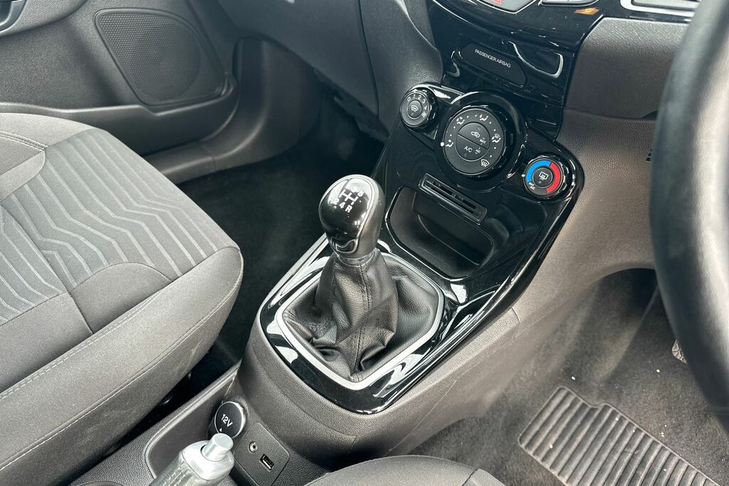 Ford Fiesta St-3 Turbo White #11