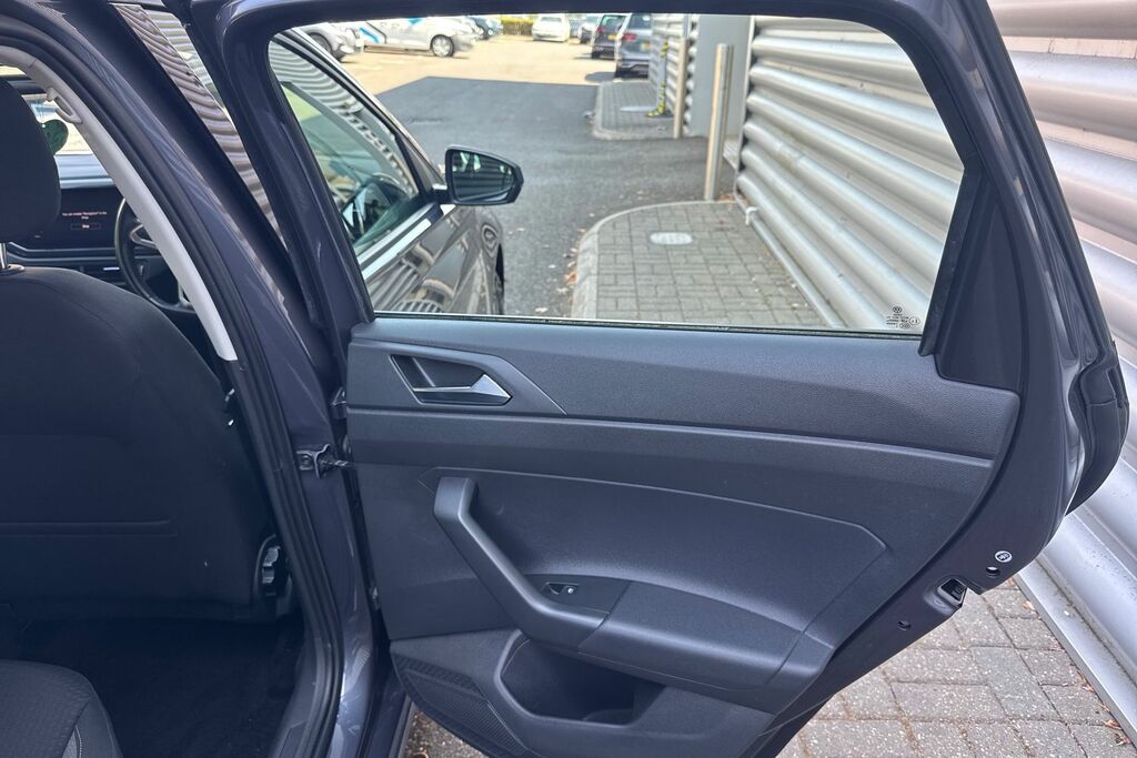 Volkswagen Polo Match Silver #23