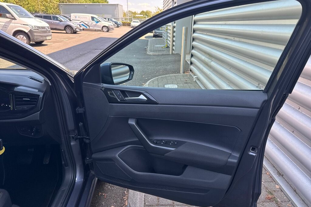 Volkswagen Polo Match Silver #22