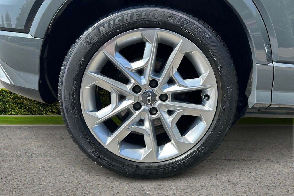 Audi Q2 Audi Sq2 Tfsi Quattro S-a Grey #5