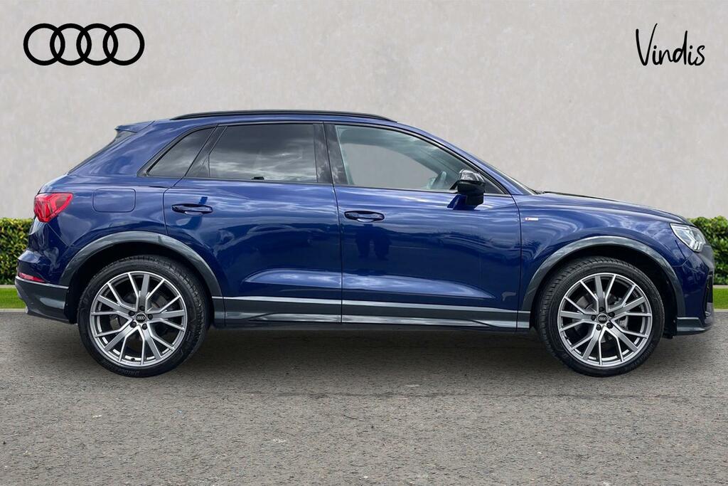 Audi Q3 Audi Q3 Black Edition 35 Tfsi 150 Ps S Tronic Blue #4