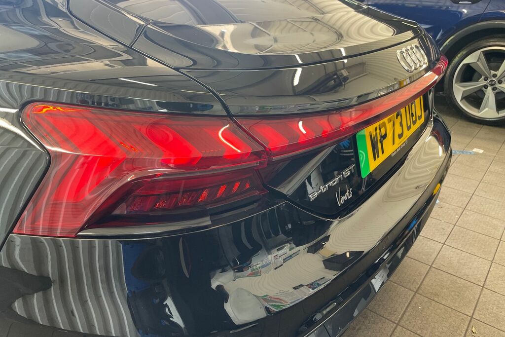 Audi E Tron GT 390Kw Quattro 93Kwh Red #24