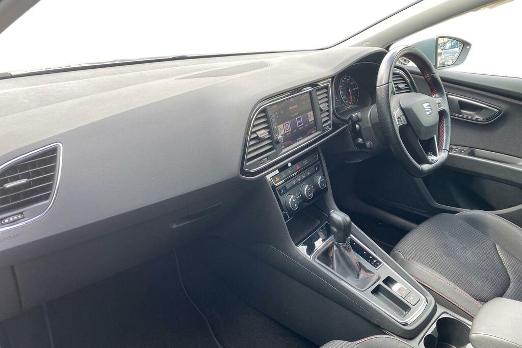 Seat Leon Seat Leon 1.8 Tsi Fr Technology Hatchback Petr EU18WLK Silver #2