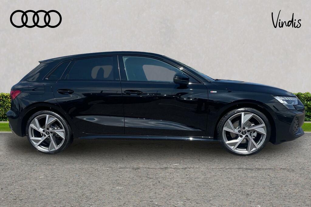 Audi A3 Audi A3 Sportback 1.5 Tfsi 150 Black Edition S KO26AWP Black #4