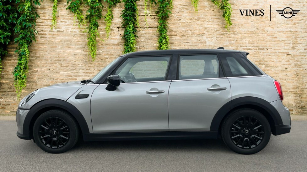 Mini Hatch 5-Door Hatch Cooper Classic GU23ZJJ Silver #3