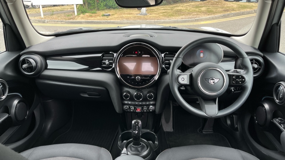 Mini Hatch 5-Door Hatch Cooper Classic GU23ZJJ Silver #4