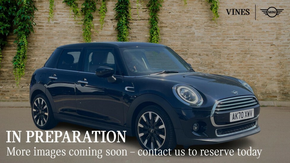Mini Hatch 5-Door Hatch Cooper Exclusive AK70XWV Black