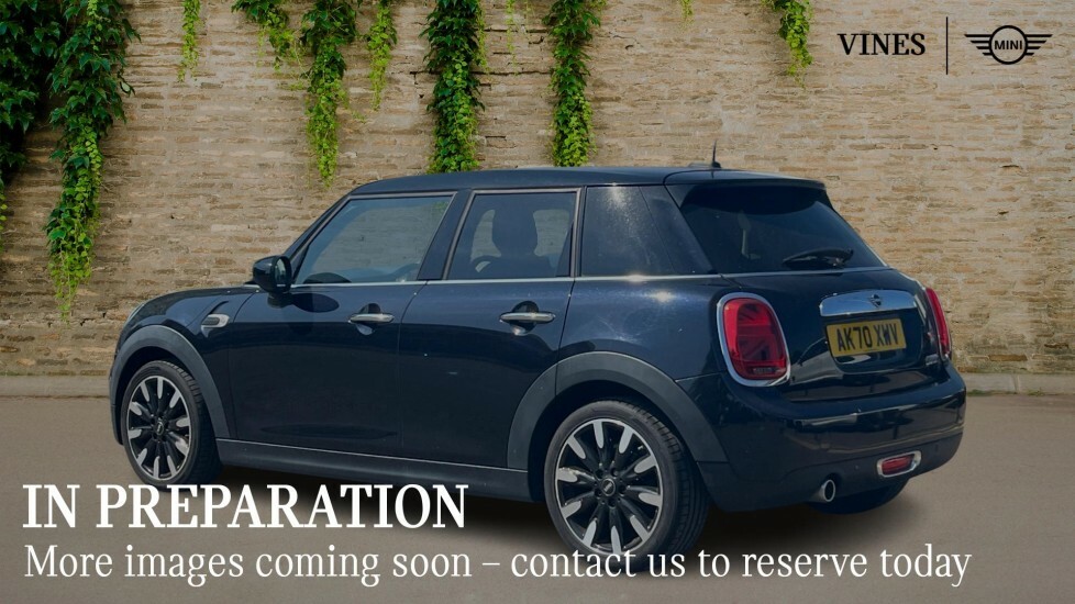 Mini Hatch 5-Door Hatch Cooper Exclusive AK70XWV Black #2