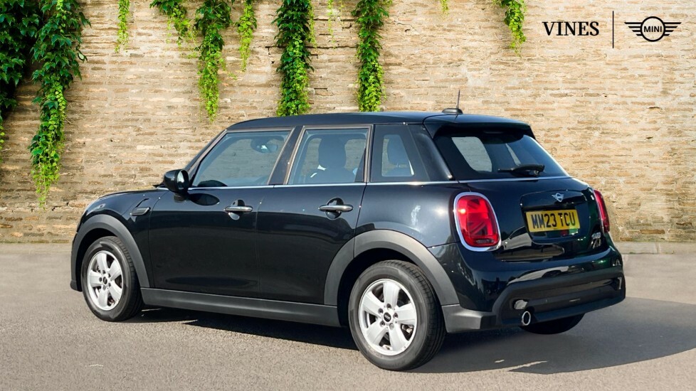 Mini Hatch 5-Door Hatch Cooper Classic Black #2