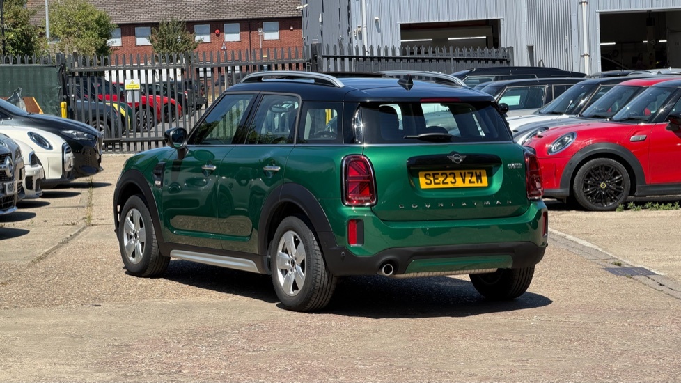 Mini Countryman Countryman Cooper Classic SE23VZW Green #2
