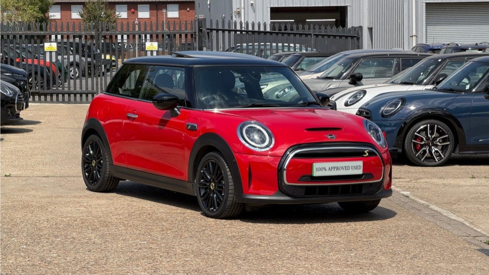 Mini Hatch Level 3 Red