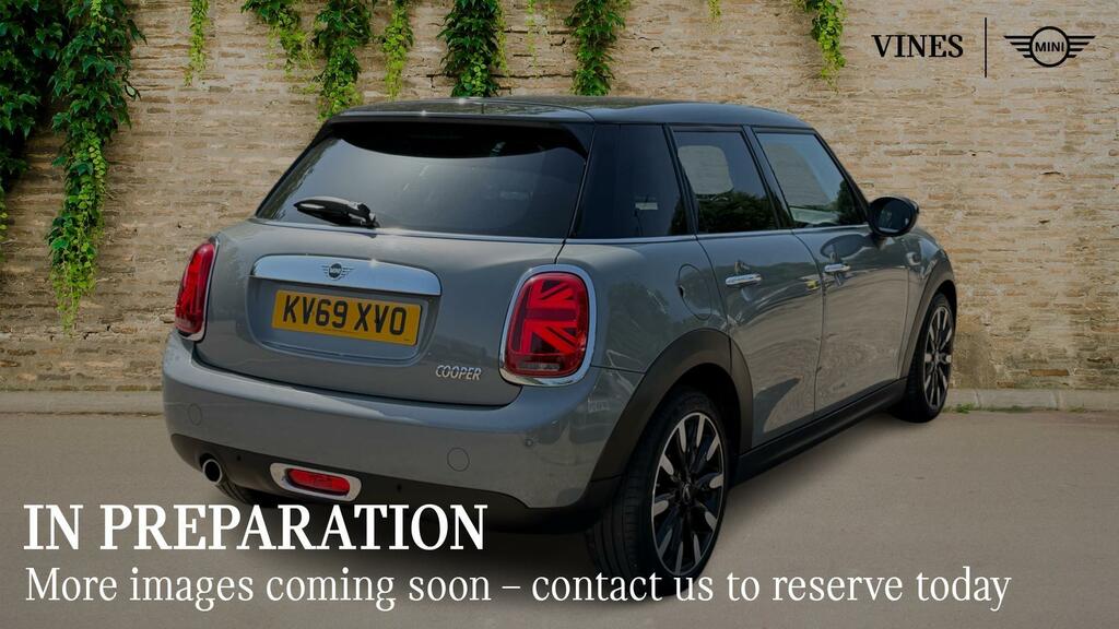 Mini Hatch 5-Door Hatch Cooper Exclusive KV69XVO Grey #2