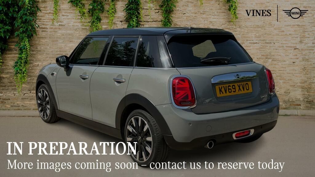 Mini Hatch 5-Door Hatch Cooper Exclusive KV69XVO Grey