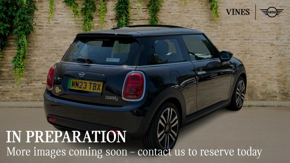 Mini Hatch Level 3 Black