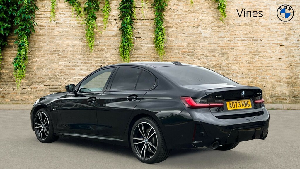BMW 3 Series 330E Xdrive M Sport Saloon AO73KMG #2