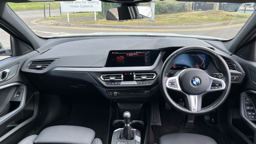 BMW 1 Series 118I M Sport #4
