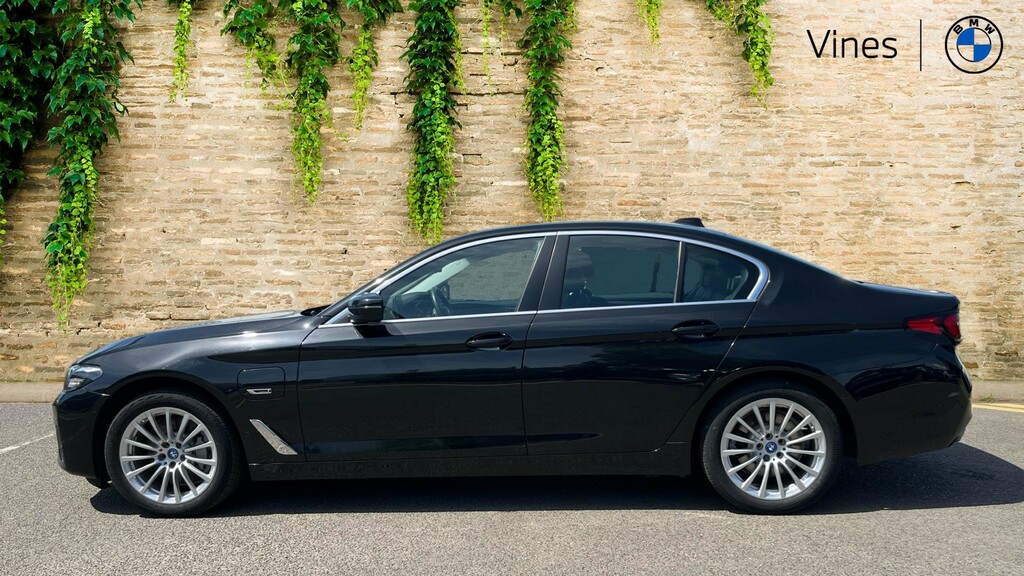 BMW 5 Series 530E Se Saloon #3